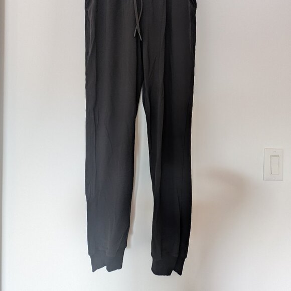 Lululemon tapered track pants - Picture 2 of 3